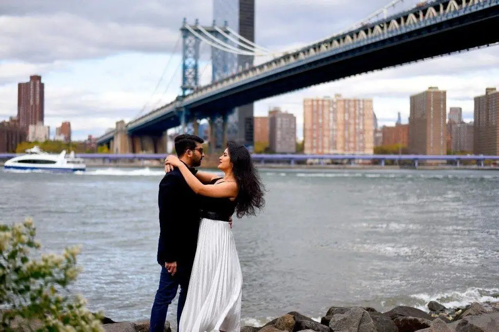 Manhattan Bridge Lookout