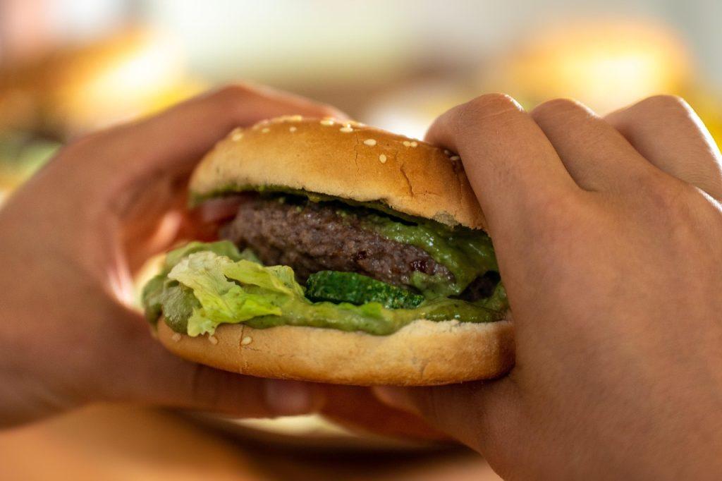 שוק האוכל סמורגסבורג (Smorgasburg) בברוקלין בניו יורק