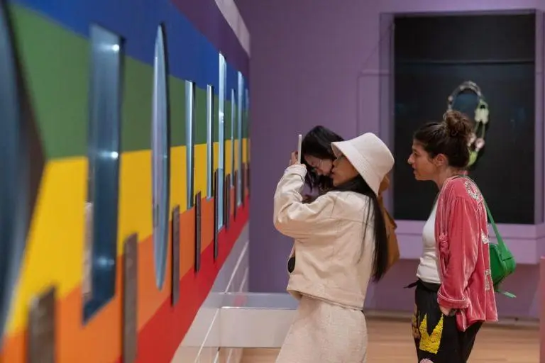 מוזיאון העיצוב והאמנות של ניו יורק (Museum of Arts and Design)- קרדיט- התמונה מאתר GETYOURGUIDE