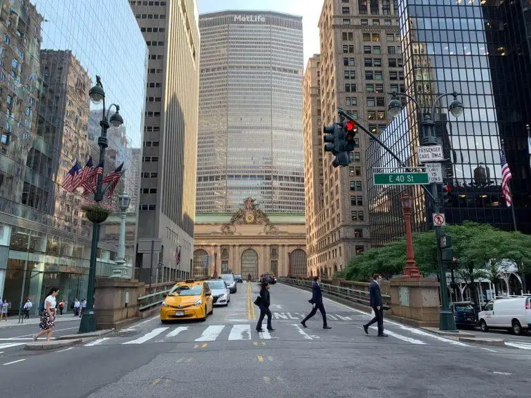 אוטובוס גיבורי העל של ניו יורק (NYC Superhero Bus Tour)- GETYOURGUIDE