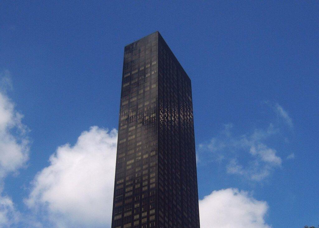 מגדל טראמפ (Trump Tower) בניו יורק- כל מה שצריך לדעת- VIATOR