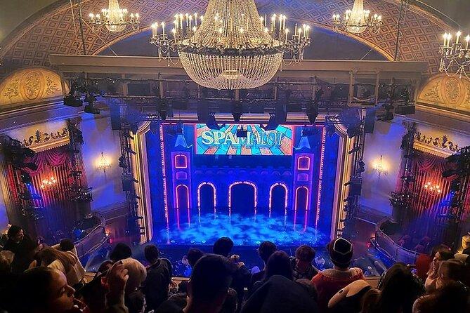 NYC: The Queen of Versailles- VIATOR