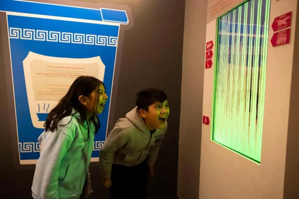 היכל המדע של ניו יורק (New York Hall of Science)- אתר GETYOURGUIDE